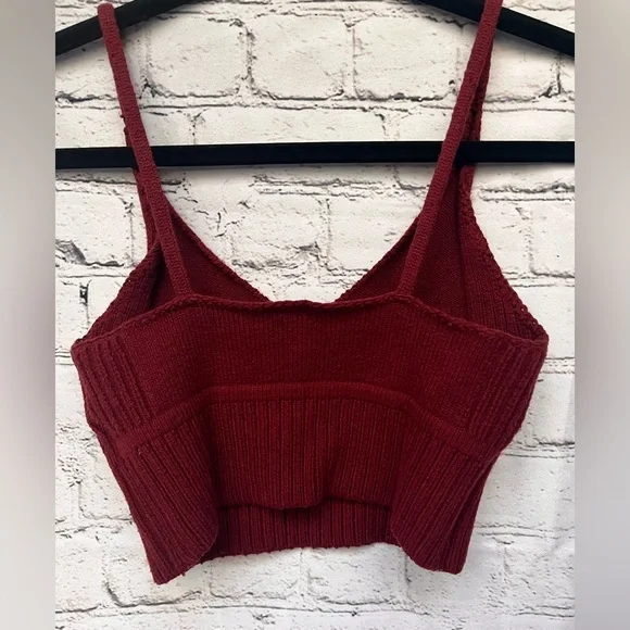 Urban Outfitters Dark Red Knit Crop Tank Top Size Medium - Picture 2 of 3